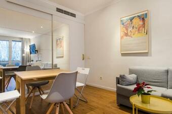 Apartment Paseo Del Prado 16-105