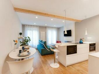 Lovely Holiday Home In Pamplona With Balcony