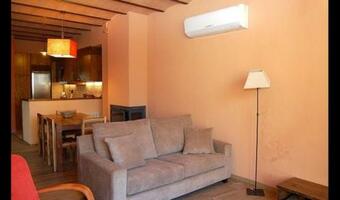 Perafita Villa Sleeps 5 With Pool And Air Con
