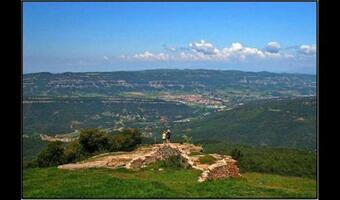 Sant Bartomeu Del Grau Villa Sleeps 14 With Pool