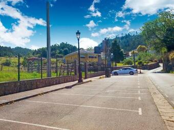 Traditional Holiday Home In Soto Del Barco Near Seabeach