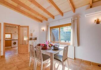 Cala Mesquida Holiday Home Sleeps 5 With Pool And Wifi