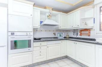 Casa Teresita En La Playa Con Vistas Al Mar, Terraza Y Wi-fi; Se Admiten Mascotas