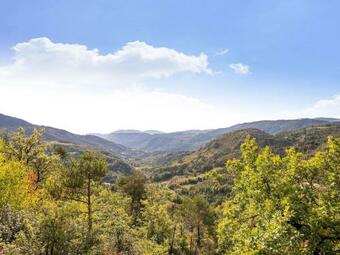 Mountain-view Apartment In Ardanu� With Garden