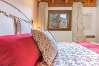 Apartamento Beautiful Loft In Ron� - Near Port Ain� Ski Slopes