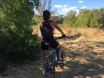 Delighful Villa In Berlou With Private Swimming Pool