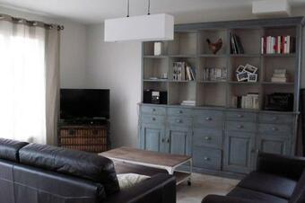 Villa Location Vacances Avec Piscine Priv�e Au Pied Du Mont Ventoux, 8 Personnes - Ls4-353-esterello