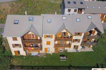Apartment On The Ground Floor In Le Chazelet Facing The Meije & Its Glacier