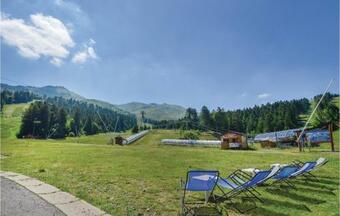 0-bedroom Apartment In Laveissiere