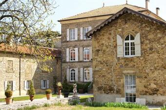 Gites De Charme Au Ch�teau Chavagnac