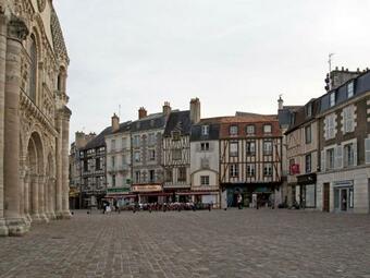 Rustic Mansion In Liglet France With Swimming Pool