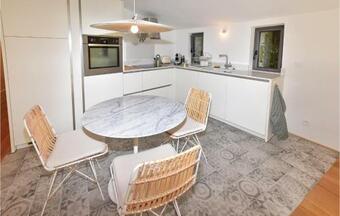 One-bedroom Holiday Home In Malaucene