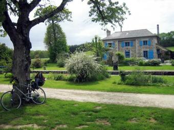 G�te Melesse, 3 Pi�ces, 4 Personnes - Fr-1-538-125