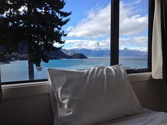 Lake Hawea Hotel