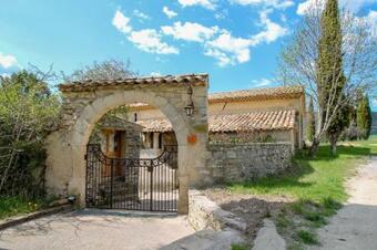 Bed & Breakfast Mas De Reilhanette