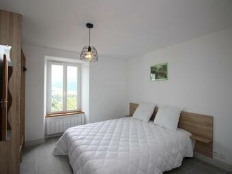 Apartamento Appartement Murat-le-quaire, 5 Pi�ces, 8 Personnes - Fr-1-608-7