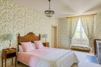 Pleurs Chateau Sleeps 20 Pool Wifi