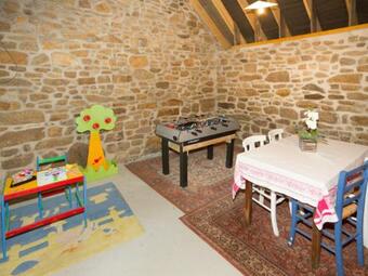 G�te Plouaret, 3 Pi�ces, 4 Personnes - Fr-1-536-196