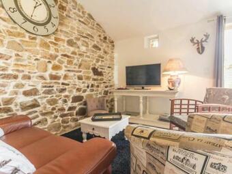 G�te Port-saint-p�re, 3 Pi�ces, 4 Personnes - Fr-1-306-1050