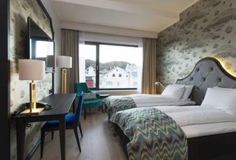 Thon Hotel Fosnav�g