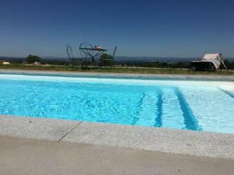 G�te Saint-andr�-d'apchon, 3 Pi�ces, 5 Personnes - Fr-1-496-143