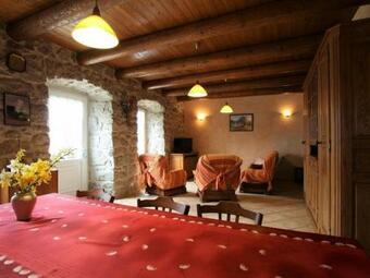 G�te Saint-jeures, 5 Pi�ces, 8 Personnes - Fr-1-582-254