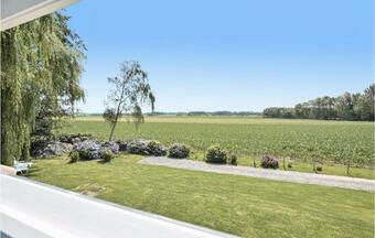 Beautiful Home In St-martin-aux-buneaux W/ Wifi And 5 Bedrooms