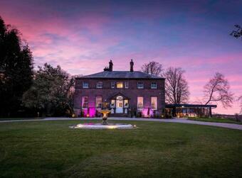 Hotel Charlton Hall Estate