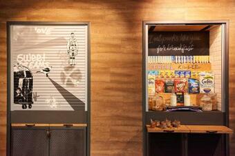 Hotel Moxy Birmingham Nec