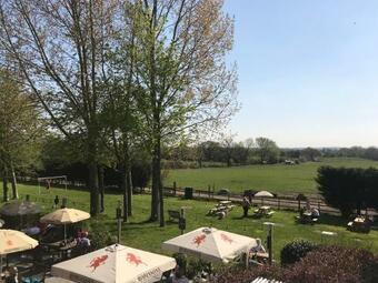 Hotel Tollemache Arms