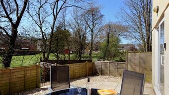 4 Riverside Cottages