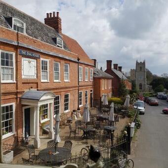 Chimes Bed And Breakfast