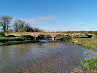 Bed & Breakfast Drystones