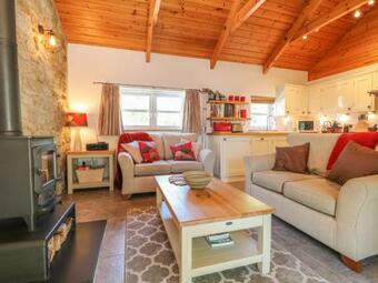 Pond Cottage