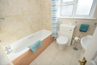 2 Walled Garden Cottages, West Wittering