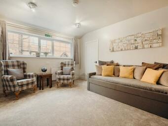 The Allerton Apartment