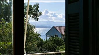 Sea View Apartment In Amarynthos -evia