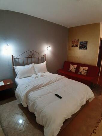 Hostal Guesthouse Anestis