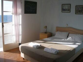 Villa Akrotiri ? The Star Watcher