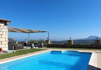 Samonas Villa Sleeps 4 With Pool And Air Con