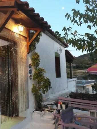 2 Bed Stone Cottage 10m Drive To Beautiful Beaches