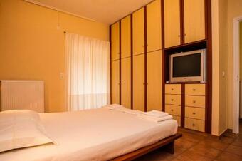 Villa Secluded Residence With Fireplace Close To Beach