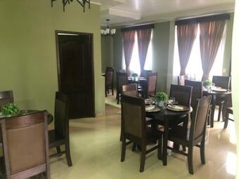 Hotel Y Residencia La Cofrad�a