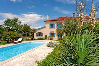 Hostal Medina In Hrboki * Istrien