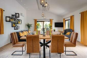 Villa Radola Residence