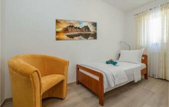 Amazing Home In Barban With Outdoor Swimming Pool, Wifi And 3 Bedrooms