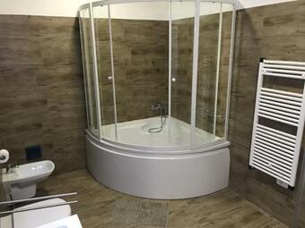 B&B Laurus Residence