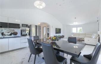 Nice Apartment In Kastel W/ Wifi And 2 Bedrooms