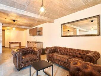 Beautifully Decorated Villa With Pool Ideal For Vacation With Your Family