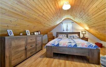 Awesome Home In Krapinske Toplice W/ Outdoor Swimming Pool, Wifi And 2 Bedrooms